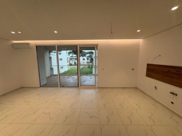 Durres, shitet apartament 2+1+Aneks+Ballkon Kati 2, 106 m² 263.000 € (Gjiri i Lalzit)