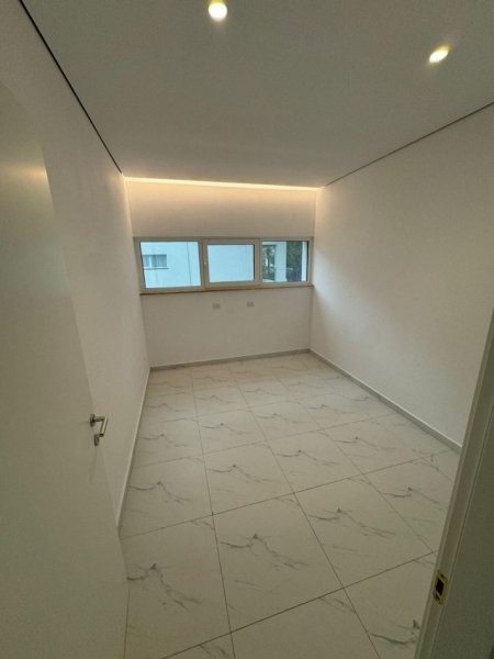 Durres, shitet apartament 2+1+Aneks+Ballkon Kati 2, 106 m² 263.000 € (Gjiri i Lalzit)