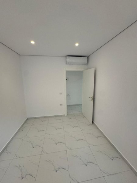 Durres, shitet apartament 2+1+Aneks+Ballkon Kati 2, 106 m² 263.000 € (Gjiri i Lalzit)