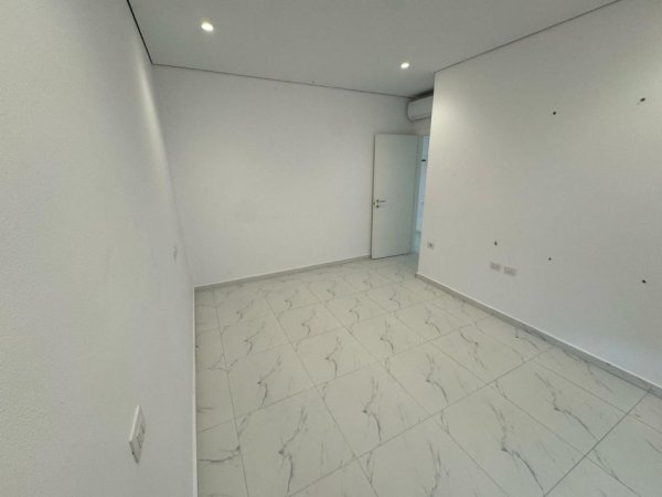 Durres, shitet apartament 2+1+Aneks+Ballkon Kati 2, 106 m² 263.000 € (Gjiri i Lalzit)