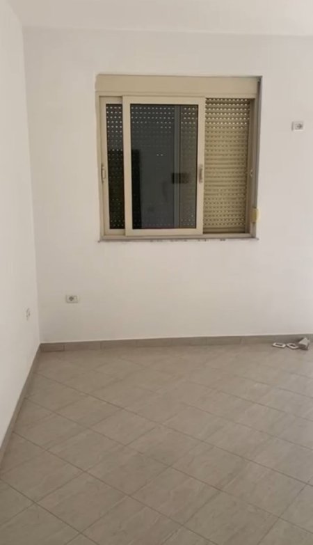 Durres, shitet apartament 2+1+Ballkon Kati 6, 100 m² 70.000 € (Rruga Aleksander Goga)