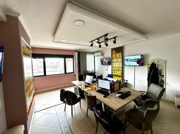 Tirane, shitet apartament , 165 m² 420.000 € 