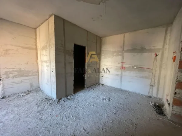 Tirane, shitet garsonier Kati 4, 50 m² 110.000 € (Shkolla e Kuqe)