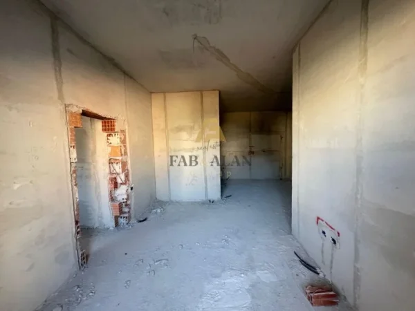 Tirane, shitet garsonier Kati 4, 50 m² 110.000 € (Shkolla e Kuqe)