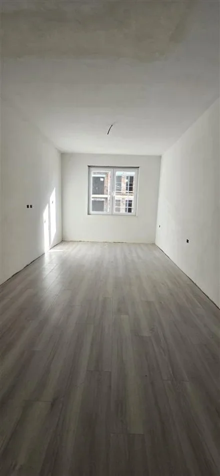 Tirane, shitet apartament 2+1+Ballkon Kati 5, 104 m² 103.650 € (Univers City)