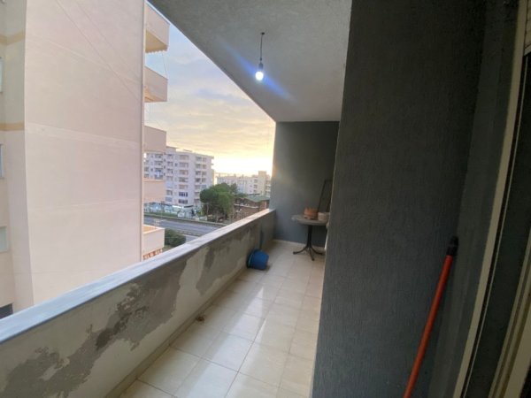 Durres, shitet apartament 1+1+Aneks+Ballkon Kati 4, 69 m² 75.000 € (Shkembi i Kavajes)