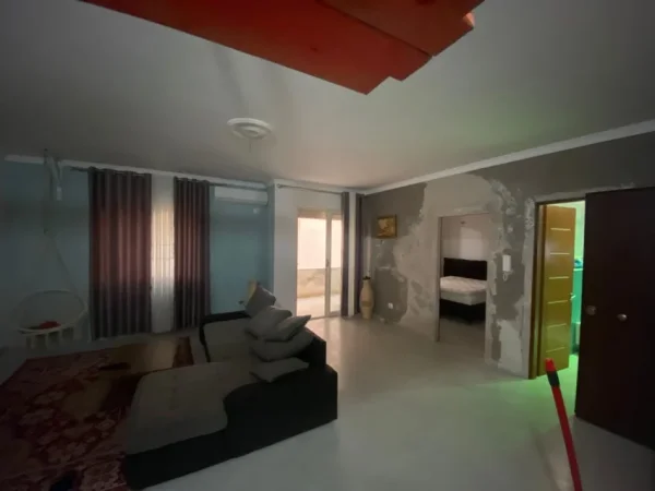 Durres, shitet apartament 1+1+Aneks+Ballkon Kati 4, 69 m² 75.000 € (Shkembi i Kavajes)