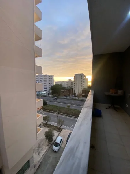 Durres, shitet apartament 1+1+Aneks+Ballkon Kati 4, 69 m² 75.000 € (Shkembi i Kavajes)