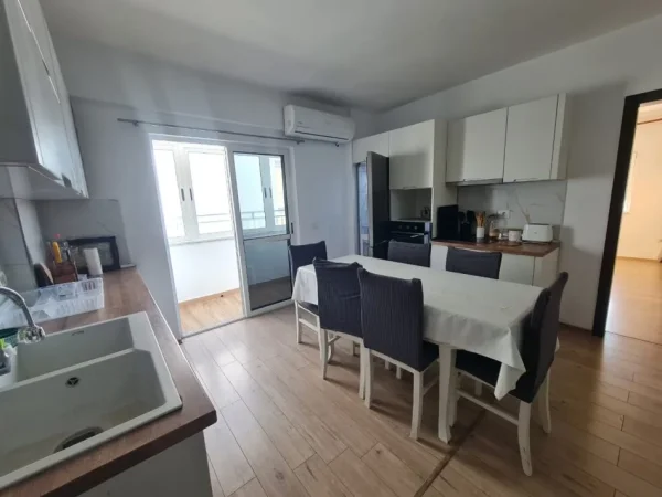 Tirane, shitet apartament 2+1+Aneks+Ballkon Kati 10, 82 m² 142.000 € (rruga Dritan Hoxha Pallatet Hawai)