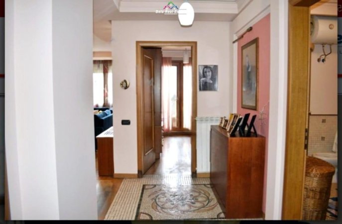 Tirane, jepet me qera apartament 3+1 Kati 5, 183 m² 1.300 € (Rruga e Elbasanit)