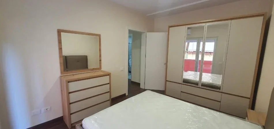 shitet apartament , 82 m² 198.000 €