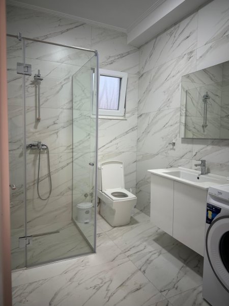 APARTAMENTE ME QERA - ZONA E SENATORIUMIT