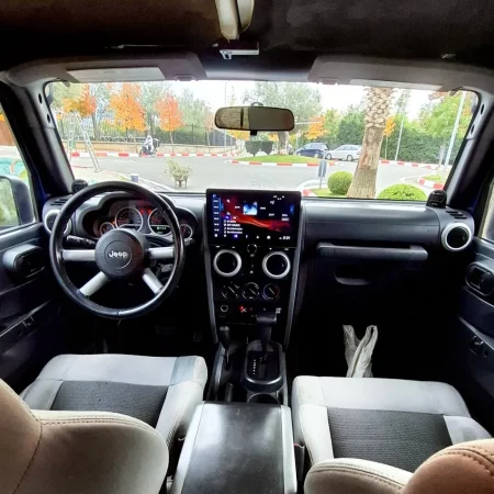 Tirane, shes makine Jeep Wrangler Benzin+Gaz, blu automatik Kondicioner 230.000 km 11.900 €