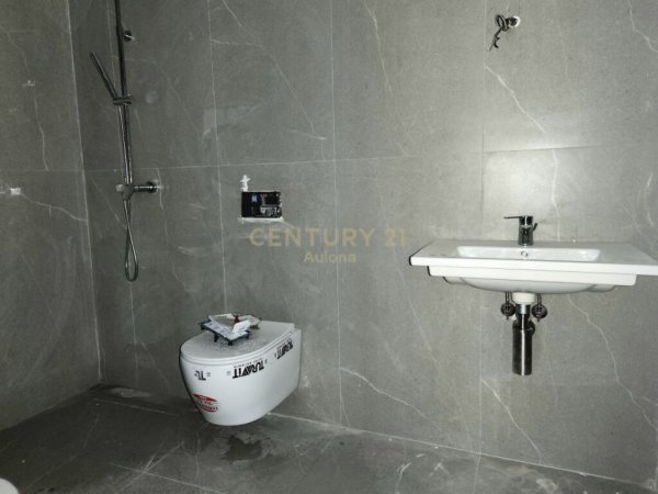 Tirane, shes apartament 2+1+2+POST PARKIMI+Ballkon , 147 m² 500.000 € (Rruga e Kosovarëve)