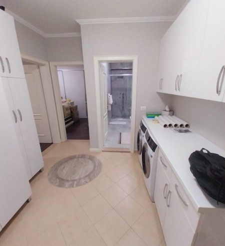 Tirane, shitet apartament 2+1 Kati 4, 113 m² 280.000 € (Rruga Zenel Baboci)