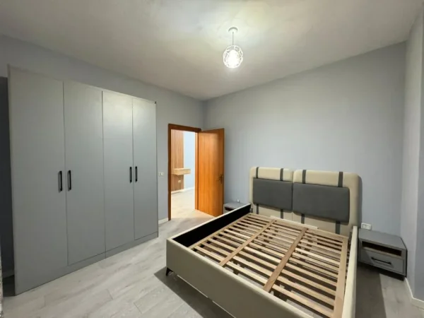 Shqiperi, shitet apartament 1+1 Kati 5, 66 m² 88.000 € (Yzberisht)