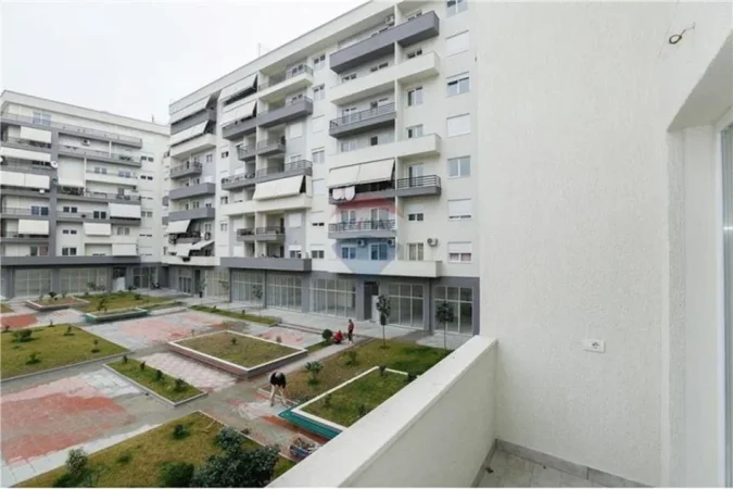 Tirane, shitet truall , 15 m² 35.000 € (Skender Luarasi)