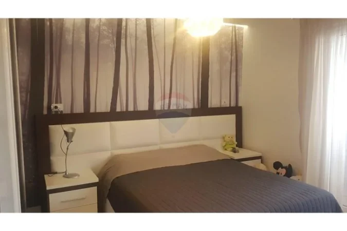 Tirane, jepet me qera apartament 1+1 , 500 € (Siri Kodra)
