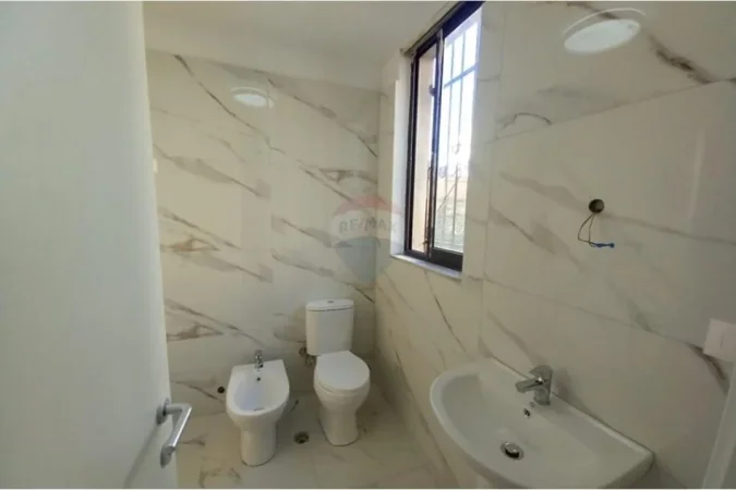 Tirane, shitet apartament 1+1 Kati 2, 75 m² 187.500 € (Myslym Shyri - Drejtoria e Policisë,)