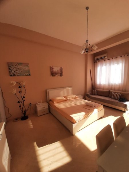 Vlore, jepet me qera garsonier 1+1 Kati 0, 45 m² 250 € (Lungomare, pas Big Market) rv46885