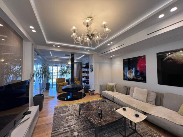 Tirane, jepet me qera Vile 3 Katshe Kati 0, 432 m² 3500 € (Sunrise Residence)