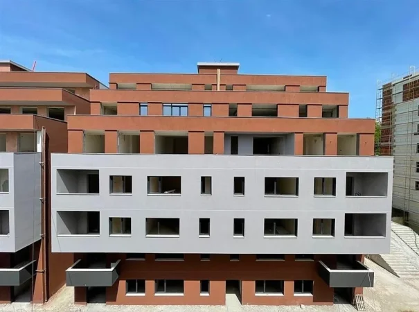 Shitet Ap 4+1+3📍Xheluks Residence rr Elbasanit 282 m² 377.000 €