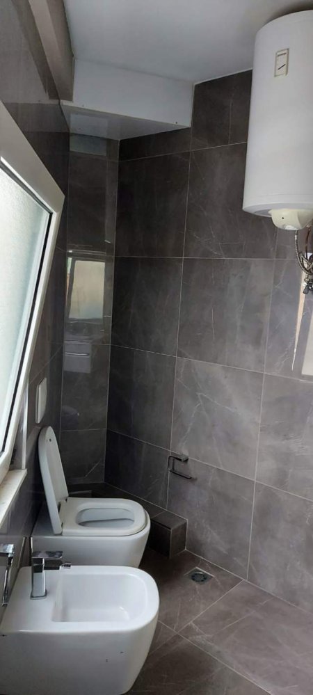 Tirane, jepet me qera apartament 2+1 Kati 5, 500 Euro (VASIL SHANTO)