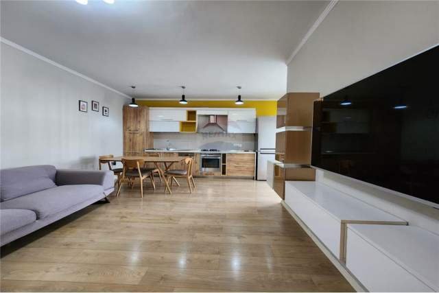 Tirane, jepet me qera 2+1 Kati 5, 95 m² 500 Euro (NDRE MJEDA)