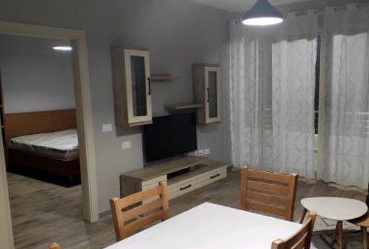 Tirane, jepet me qera apartament 1+1+BLK Kati 6, 78 m² 400 Euro (fusha aviacoinit)