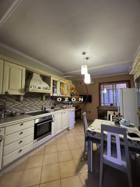 Tirane, shitet apartament 2+1+BLK Kati 3, 125 m² 192.000 Euro (Myslym Shyri)