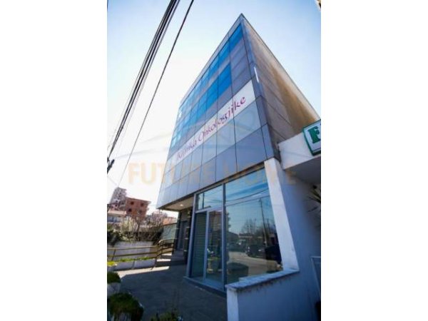 Tirane, jepet me qera ambjent biznesi Kati 5, 653 m² 4.500 Euro (sauk)
