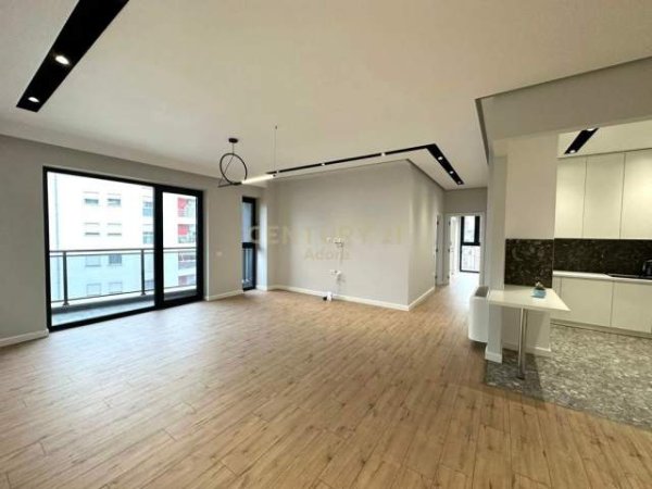 Tirane, jepet me qera zyre Kati 5, 161 m² 1.800 Euro (Rr. e Kosovareve)