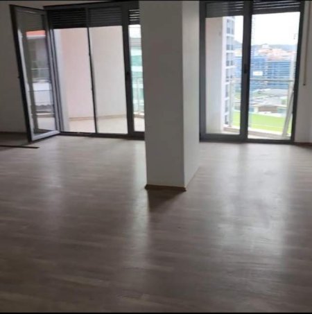 Tirane, shitet apartament 3+1+BLK Kati 9, 173 m² 430.000 Euro (rruga e Kosovareve)