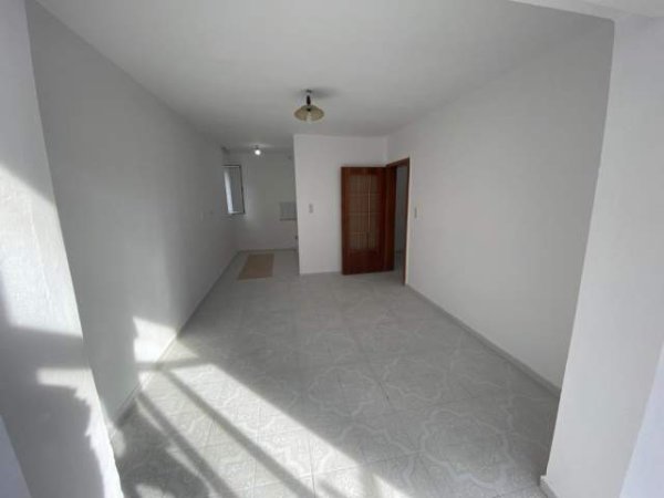 Tirane, jepet me qera apartament Kati 3, 52 m² 63.000 Euro (Idriz Dollaku)