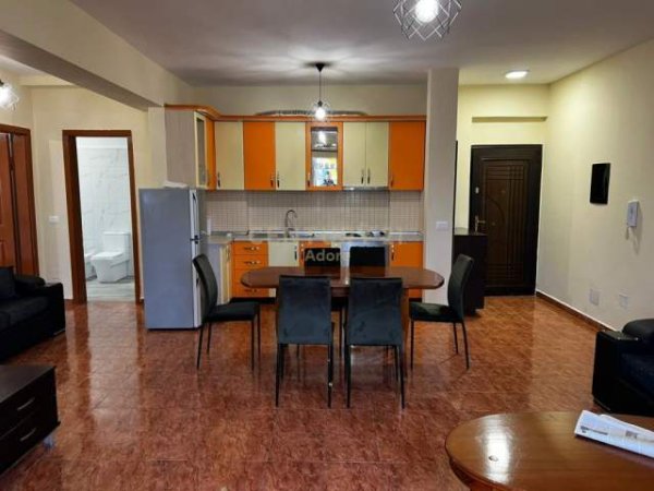 Tirane, jepet me qera apartament 2+1+BLK Kati 6, 100 m² 400 Euro (Rr. Dritan Hoxha)