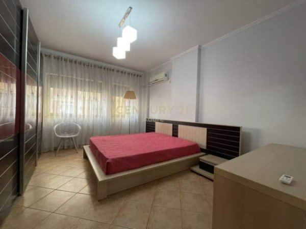 Tirane, jepet me qera apartament 2+1+BLK Kati 3, 85 m² 550 Euro (Myslym Shyri)