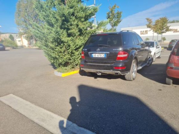 Tirane, shes Mercedes-Benz ML Viti 2009, 9.800 Euro