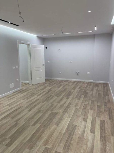 Tirane, jap me qera apartament 2+1+BLK Kati 8, 108 m² 350 Euro (Astir)