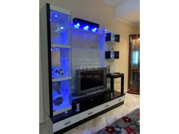 Tirane, jepet me qera Vile 600 m² 1.200 Euro (Casa Italia)