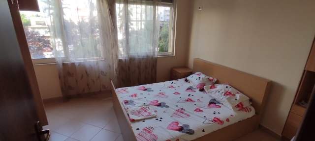 Tirane, jepet me qera apartament 1+1+BLK Kati 1, 65 m² 350 Euro (prane Hotel Ferrari)