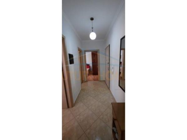 Tirane, jepet me qera apartament Kati 7, 75 m² 450 Euro
