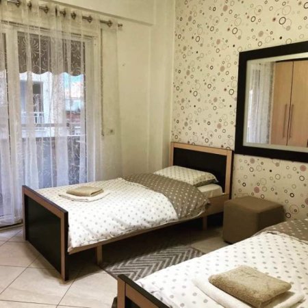 Tirane, jepet me qera apartament 2+1+BLK Kati 5, 90 m² 650 Euro (Rruga Pazari i Ri)
