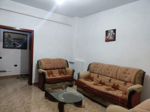 Tirane, jepet me qera shtepi 2+1+BLK Kati 1, 80 m² 40.000 Leke (Rexhep Shaba)