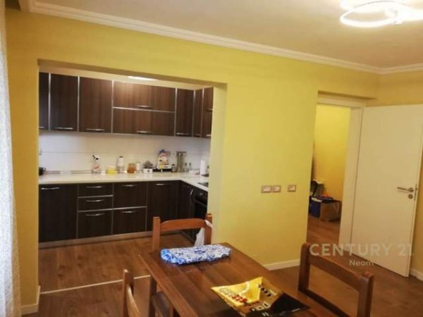 Tirane, shes apartament Kati 5, 75 m² 110.000 Euro (stadiumi dinamo)