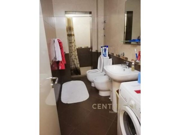 Tirane, shes apartament Kati 5, 75 m² 110.000 Euro (stadiumi dinamo)