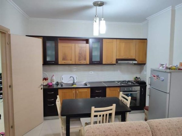 Apartament 1+1 me qira, Unaza e Re, prane kompleksit Arlis,  Tirane!!