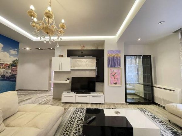 Tirane, shitet apartament 3+1+A+BLK Kati 3, 145 m² 216.000 Euro (komuna parisit)
