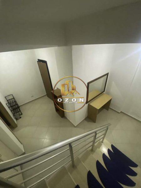 Tirane, jepet me qera apartament duplex Dublex Kati 1, 105 m² 500 Euro (Kopshti Zoologjik)