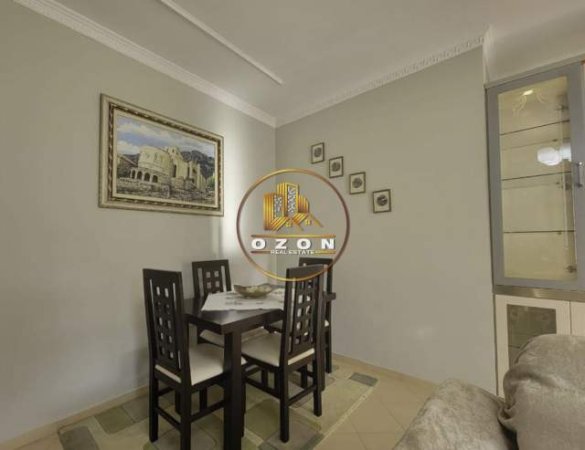 Tirane, jepet me qera apartament 2+1+BLK Kati 6, 140 m² 700 Euro (Komuna e Parisit)