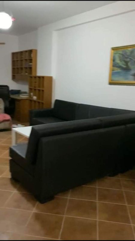 Tirane, jepet me qera apartament 1+1+BLK Kati 5, 60 m² 30.000 Leke (Casa Italia)